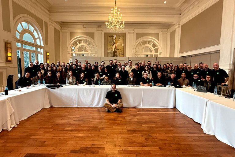 AP_Asesores-Desarrolladora_de_Agentes_mexico-Nosotros-1